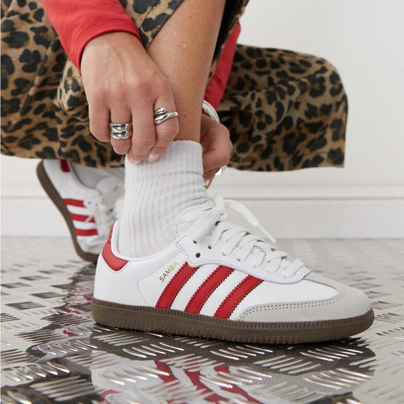Adidas Samba Shoes in Solar Red - Picture 4 of 11